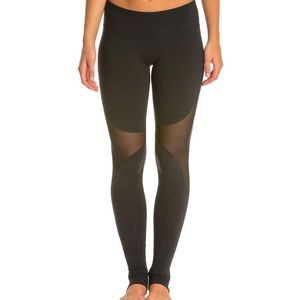 Alo Coast Leggings - black